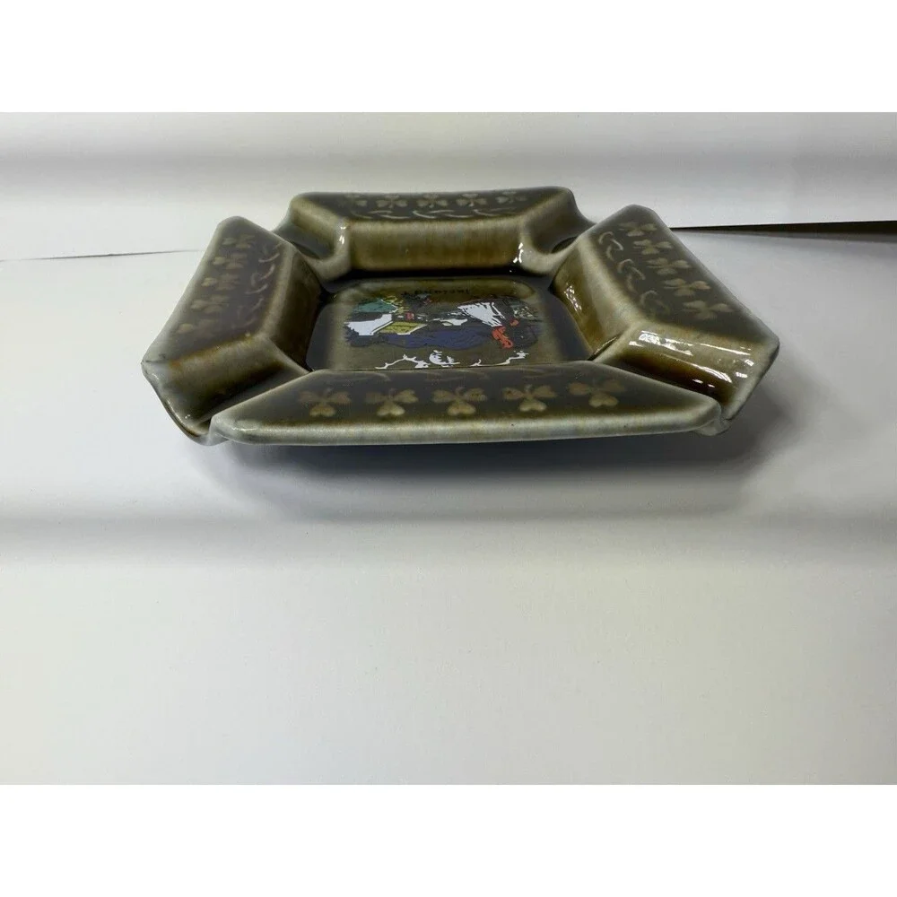 Vintage‎ Countryside Cottage Porcelain Ashtray Folk Art Wade Irish Porcelain